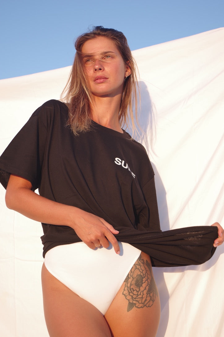 Surf Club T Shirt (BLK/WHT)